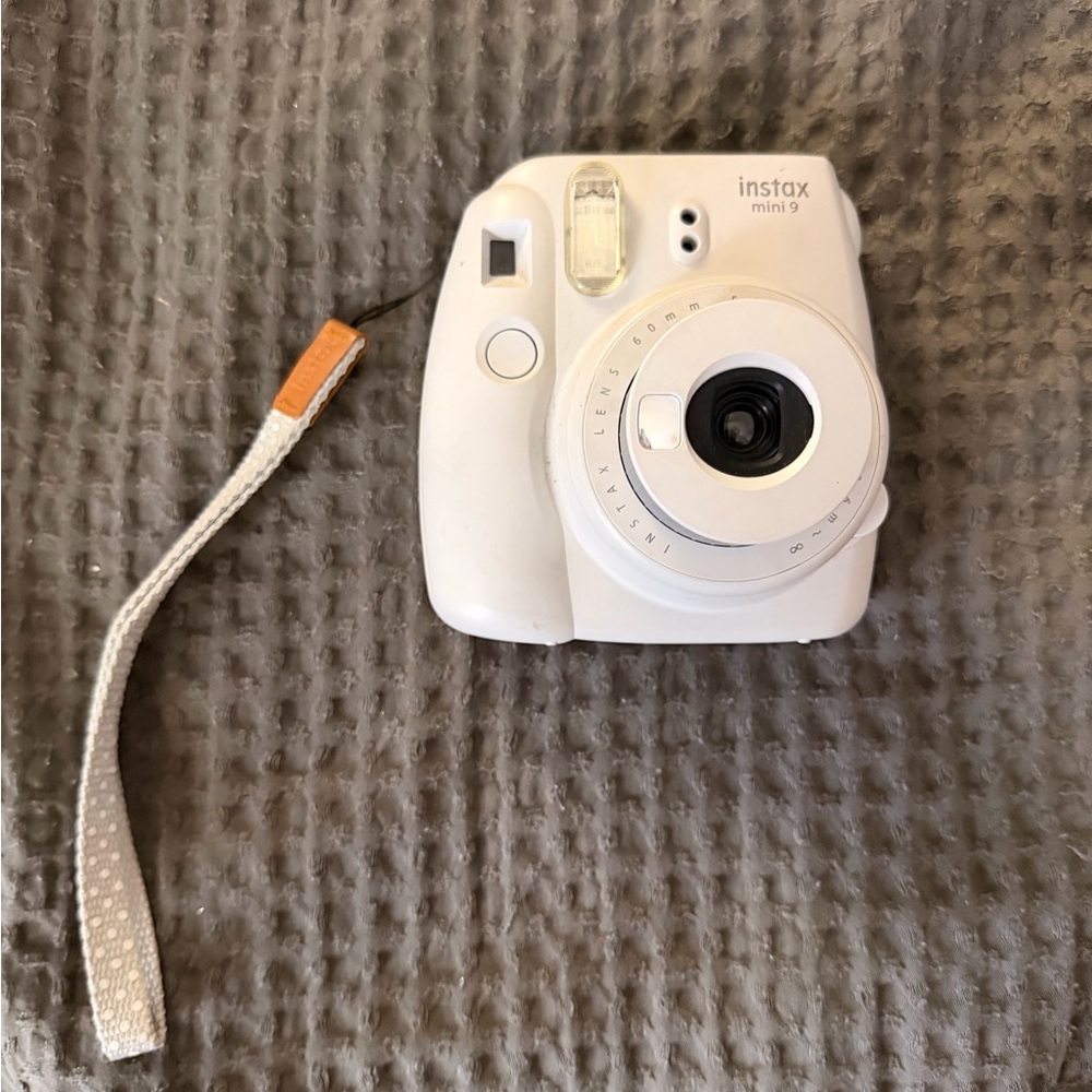 Fujifilm Instax Mini 9 Instant Camera - White with Beige Strap Accent